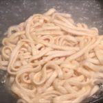 家庭で簡単名古屋飯！味噌煮込みうどんの作り方【寿がきや】