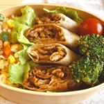 お弁当。豚春巻きとチャーハンの中華お弁当。