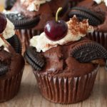 チョコレートマフィン　チーズトッピングの作り方(How to make chocolate muffins topped with cheese)