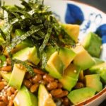 【火は使わない】アボカドと納豆丼の作り方 How to make avocado and natto rice