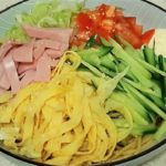 【冷やし中華(ラーメン)の作り方】スパゲティーに重曹を入れて中華麺風に！マヨネーズはいる？いらない？？【海外で作る日本食レシピ】
