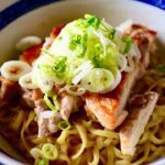 たっぷり黄金色の鶏油が麺に絡めばヤバすぎる!!鶏尽くし油そばの作り方