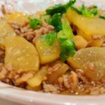 めんつゆで簡単♪大根と豚挽き肉の和風とろみ煮/丼にも最適！