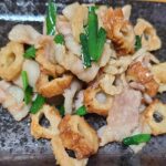 【簡単お弁当おかずレシピ】我が家で人気！超時短な豚肉とちくわで作る電子レンジを使ったオイスターソース炒めの作り方を紹介します【旦那が作る弁当】