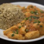 ダイエット専用『エビチリ風のトリチリ丼』 オートミール 鶏胸肉  痩せる食事 グルテンフリー 健康 レシピ