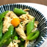 スナップエンドウと蒸し鶏のうまうまパラダイス【野菜ソムリエ渡辺裕太の簡単レシピ】