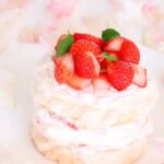 メレンゲを焼いて作るスイーツ「パブロバ」の作り方レシピ