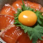 最高に美味しいサーモンの漬け丼の作り方【捌き方、刺身の切り方】