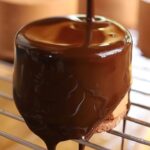 グラサージュの作り方・簡単レシピ・かけ方のポイント 【つやつやショコラケーキの仕上げに】Glaçage au chocolat｜Coris cooking