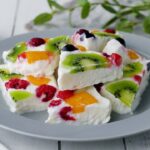 【ヨーグルトバーク】水切りヨーグルトで!見た目もかわいいヘルシースイーツ♪