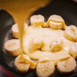 【フライパンでバナナケーキ】の簡単な作り方/焼けたバナナが甘々でとろとろ!【オーブン不要】