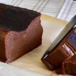 【材料3つ・オーブンなし】濃厚チョコレートケーキ作り方!生クリームなしで作れます。