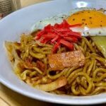 麺と家にある具材でパパっと簡単！B級グルメの屋台飯！ソース焼きそばの作り方【cooking(料理)】