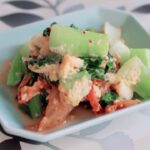 【爆速レンチン】もはや副菜の領域を超越してきた「チンゲンサイのキムチ卵とじ」