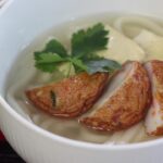 月揚庵のさつまあげを使ったレシピ⑰「野菜天と湯葉の京風うどん」