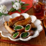 【肉巻きほうれん草のバタポン焼き】お弁当にも！ごはんが進むおかず♪｜macaroni（マカロニ）