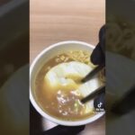 カマンベールチーズカレーカップヌードル#shorts レシピ #チーズ#カレーラーメン#チーズカレー #ラーメン #カマンベールチーズ #カップヌードル #バズレシピ #日清 #カップ麺