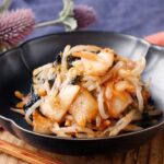 【もやしキムチナムル】やみつき!簡単副菜♪|macaroni(マカロニ)