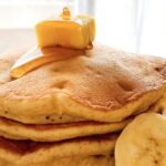 【砂糖不使用】材料3つだけ!低糖質バナナケーキ作り方。まぜてレンジにかけるだけ!