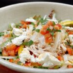 鶏ささみと季節の野菜のカプレーゼドレッシングサラダ【365日サラダ記念日105皿目】