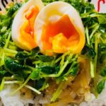 簡単レシピ✨肉豆腐丼✨✨甘辛い味が最高の肉豆腐丼✨ひき肉と豆腐で簡単嬉しい💕💕💕