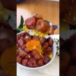 悪魔のガーリックバターソーセージ丼