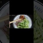 [そうめんアレンジレシピ]夏に何回も食べたくなること間違いなし!!きゅうり、ハム、キムチの冷麺風さっぱりそうめん#shorts