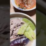 今日の晩ごはんは牛丼に煮物にトコロテンにお茶ですね。いただきます。 #shorts