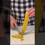 畑で採れた野菜でオムライスを作る動画