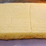 みかんのシートスポンジケーキ(みかんジェノワーズ)の作り方【プロレシピ】約28×28㎝天板 卵3つ分で作れる|Coris cooking