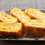 【77歳現役栄養士】絶品玉子焼きの鉄板レシピ / 初心者にもやさしい基本の作り方 / お弁当のおかずに、卵で簡単にタンパク質補給◎