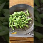 やみつきおつまみ！ペッパー焼き枝豆｜「シゲパピ」さんのレシピ｜クラシル #shorts