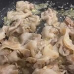 【簡単レシピ】やみつき！ねぎ塩豚丼