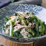 【小松菜とツナの塩こんぶマヨサラダ】レンジで簡単副菜レシピ！お弁当のおかずにも♪｜macaroni（マカロニ）