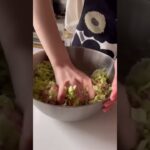 キャベツもチーズの豚こまバーグ🦭🥬🧀 レシピ詳細はInstagramに記載します @yutanpiyo #栄養士 #簡単レシピ #お弁当 #お弁当おかず #お弁当のおかず #豚こま