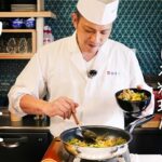 “肉とろとろ玉ねぎシャキシャキ“の本当に美味しい「卵とじ牛丼」の作り方を予約の取れない日本料理店に教えてもらいました【季旬 鈴なり・村田明彦】|クラシル #シェフのレシピ帖