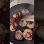 手抜きお弁当です。昨日の晩ご飯のハンバーグをメインに　金曜日ですね。頑張りましょう😊