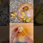 【熱中症予防に】アボカドと桃のスムージー🍹 #朝食レシピ #ヘルシーメニュー #簡単レシピ #スムージー #美肌レシピ #手作り #デザートレシピ #スイーツ作り#アボカドレシピ #熱中症予防