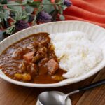 【ポークカレー】炊飯器で一発!野菜と肉の旨みが凝縮♪|macaroni(マカロニ)