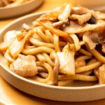 【ぺろっとなくなる】野菜の旨みがハンパない『焼きうどん』