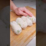 お弁当にもぴったりな肉巻きおにぎり🍖🍙#肉巻き #肉巻きおにぎり #肉テロ #飯テロ #飯テロtiktok #肉料理 #料理動画 #簡単料理 #おにぎりレシピ #お弁当レシピ  #お弁当のおかず