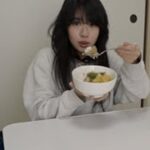 【三色丼】こたつメシ。寒くても食うっ。