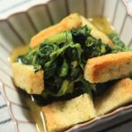 レンジで簡単!ほうれん草と油揚げのおひたしの作り方|副菜レシピ|ほうれん草と油揚げをおひたしにしました。簡単で美味しい副菜です