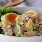 【メインになれる♡和風ポテサラ】「ぱりぽりの刻みたくあんで♪」絶品ポテサラです!「まるめし」 | Japanese-style potato salad