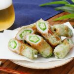 【オクラちくわの磯辺揚げ】お弁当おかずにも!ちくわの穴にオクラを1本まるごと詰めて揚げるだけ♪|macaroni(マカロニ)