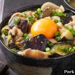 豚バラなすのスタミナ丼の作り方｜パパッと簡単！切って炒めるだけ！ご飯が進んで食欲アップ！食べ応えも抜群です。-How to make Pork Ribs Bowl-【料理研究家ゆかり】