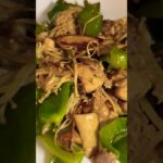 【男飯レシピ】野菜炒め。おかず。ガリバタしょうゆずこしょう、って何？ガーリック、バター、バター醤油に柚子胡椒（ゆずこしょう）鶏肉、豚肉、旨み祭り。夕飯、晩ご飯、鶏とピーマン、しめじ。ニンニク、和洋中華