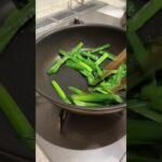 鰻ニラ玉丼#料理 #簡単男飯 #簡単レシピ #簡単ごはん #ひとりごはん #男めし