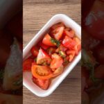 大葉がたっぷり育ったので簡単副菜🙌トマトと山盛り大葉のさっぱり和え