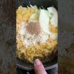 豚丼。玉ねぎ、豚バラ肉をじっくり煮ました。クタクタの玉ねぎが美味い。#気楽にクック #簡単レシピ #簡単料理チャンネル ＃吃音 #豚丼 #豚バラ肉 #丼物